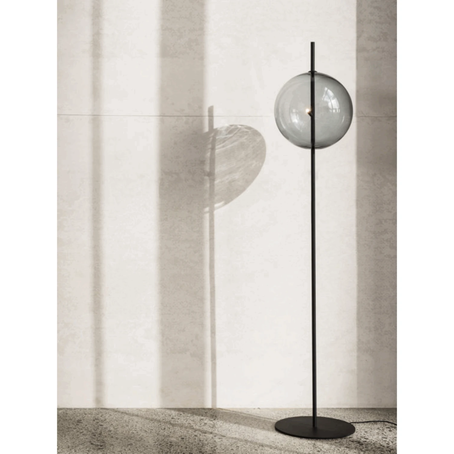 Point Floor Lamp - Black - Image 3
