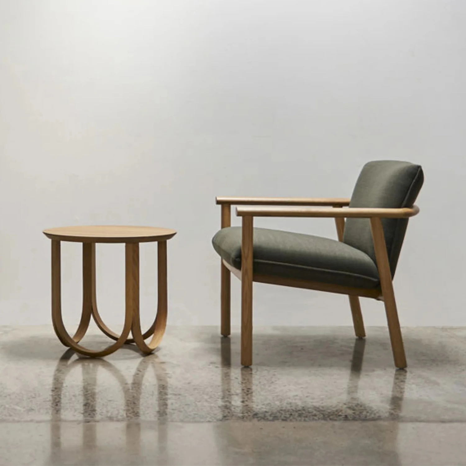 Label Armchair - Oak/Olive - Image 3