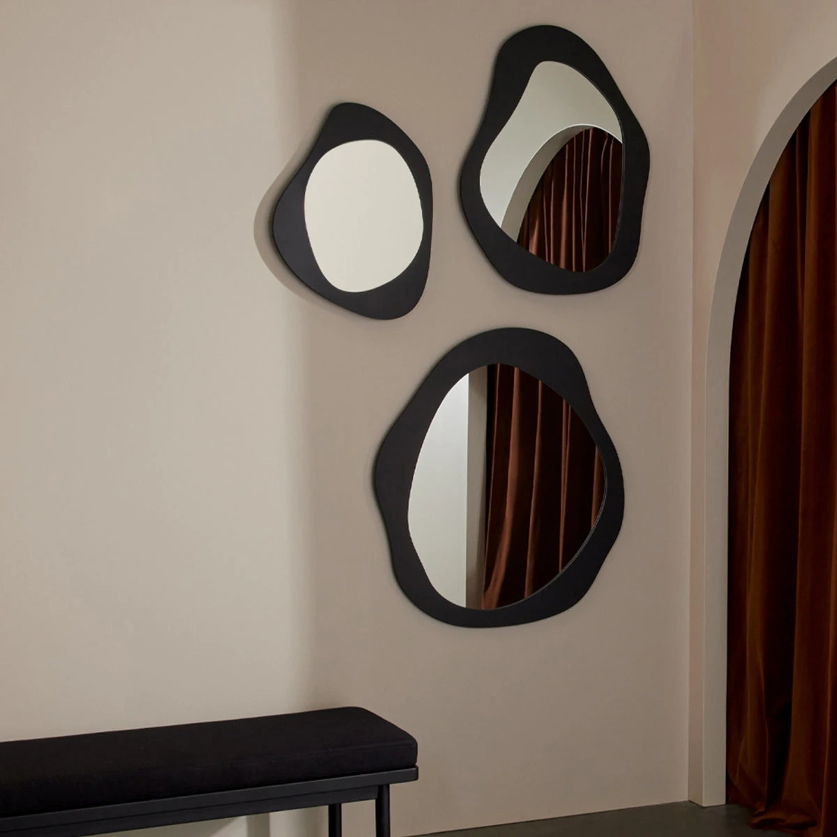Aura Mirror 85cm X 95cm - Black - Image 6