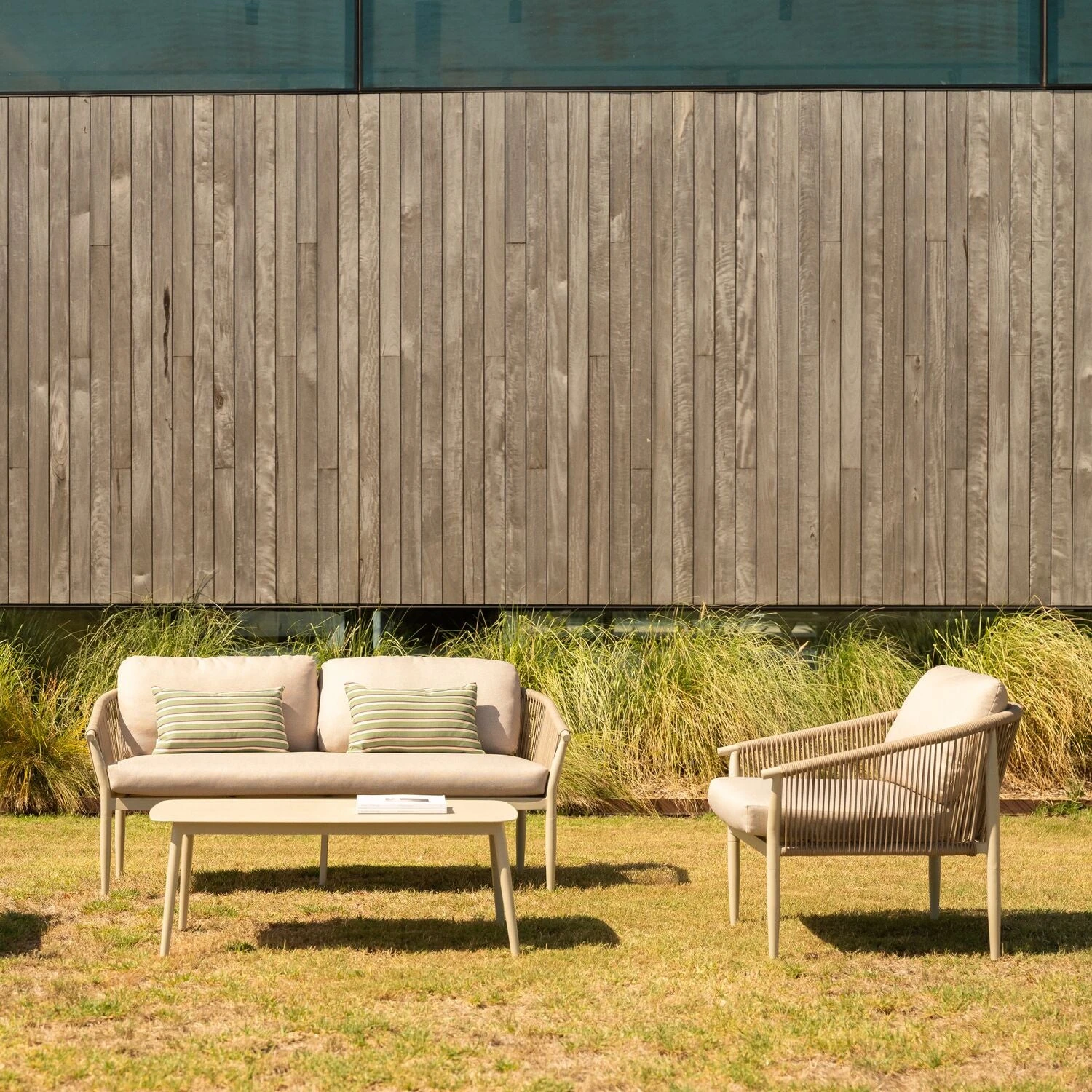 Everett Outdoor Living Package - Sand - Image 4