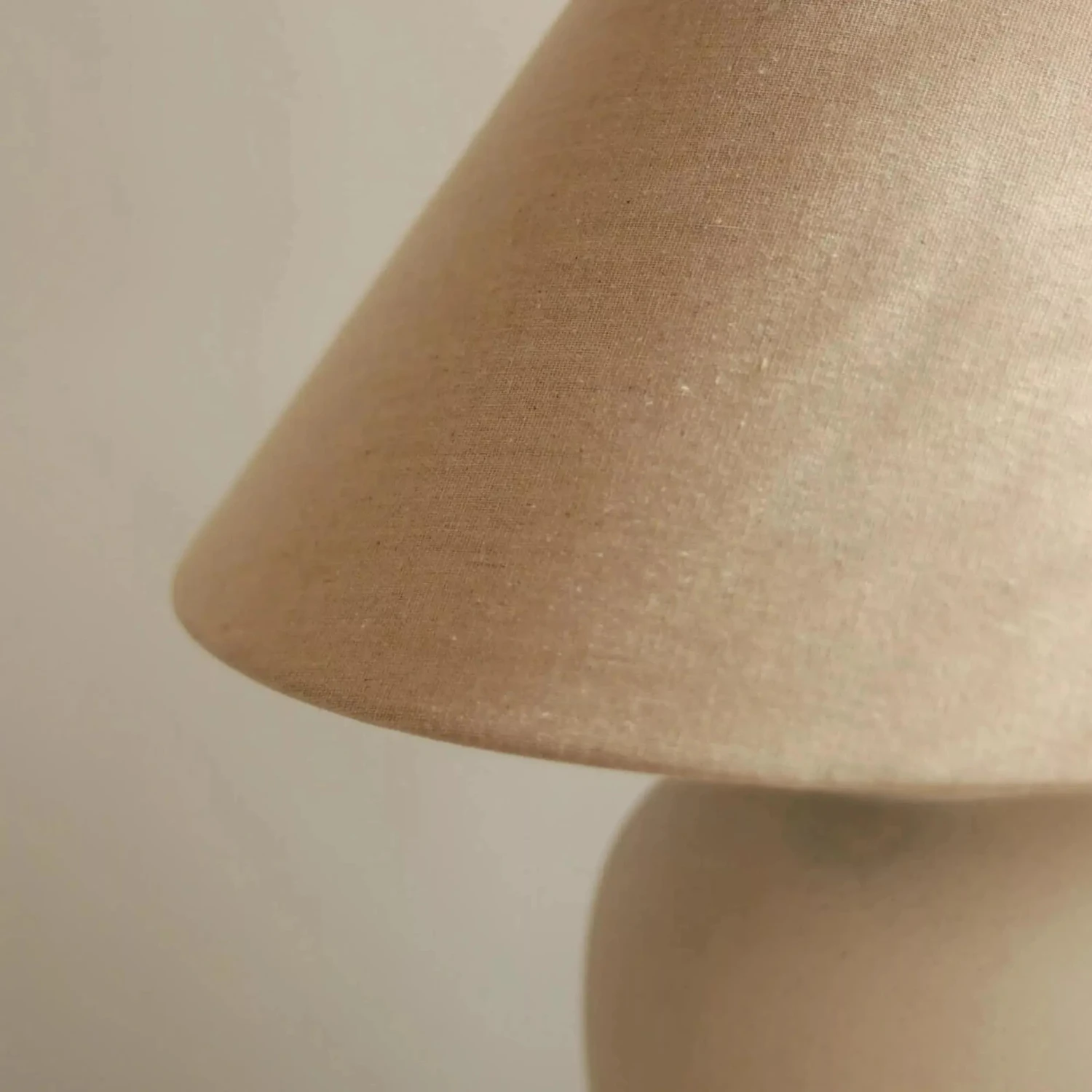 Bella Table Lamp - Natural - Image 3