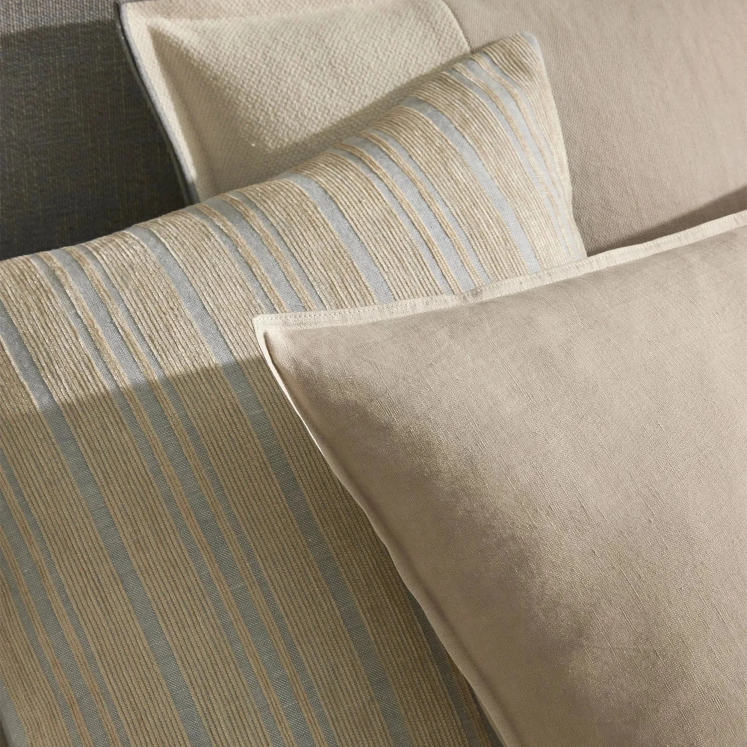 Adriana Cushion - Glacier - Image 9